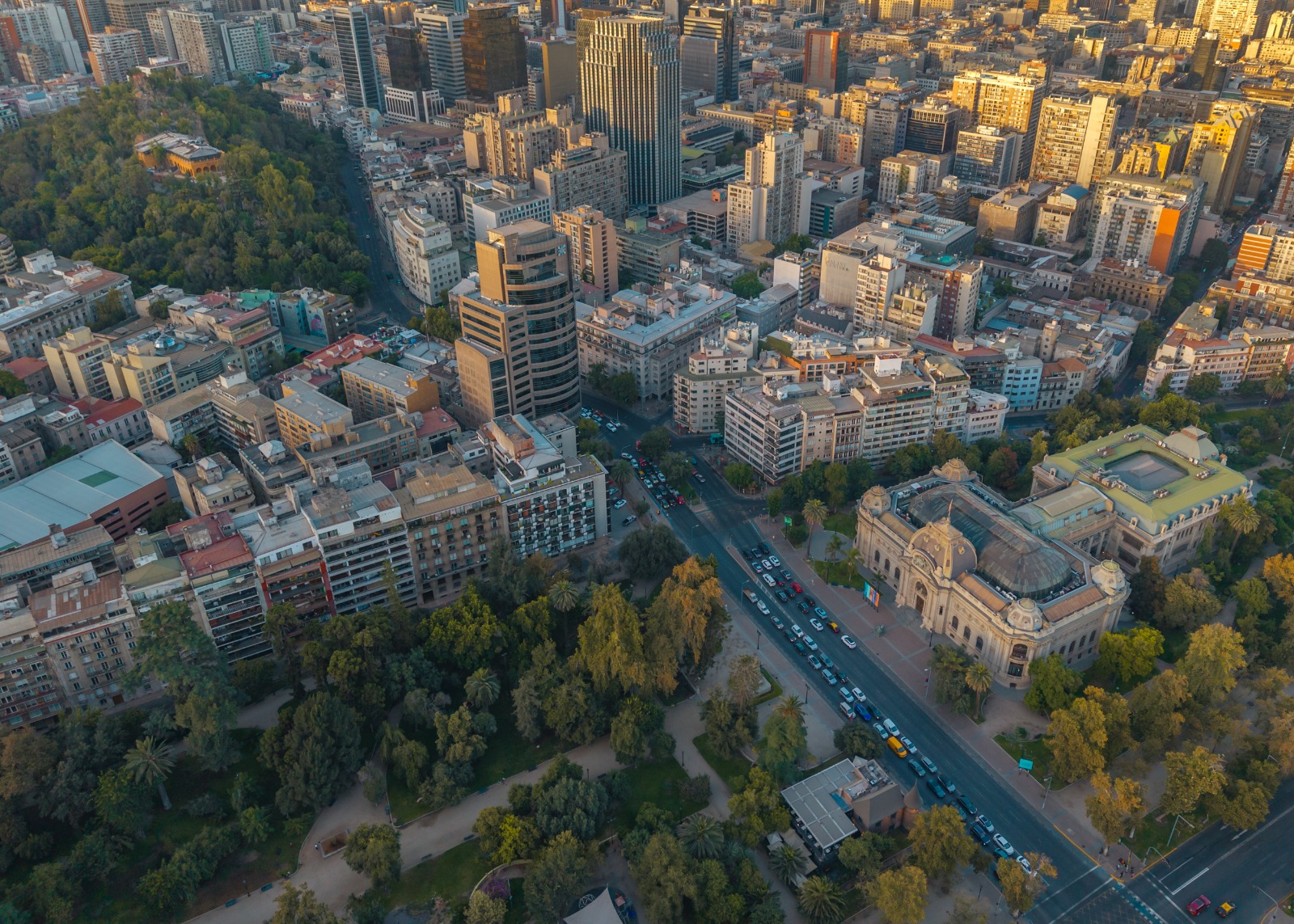 Urban life and heritage in Santiago